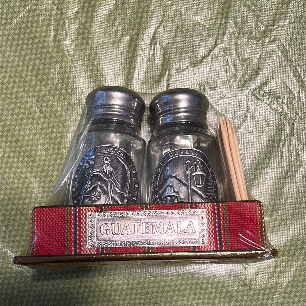 Salt & Pepper Guatemala Shakers, Stainless Steele, With Metal Design